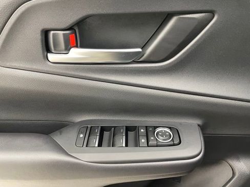 Used 2024 Toyota Prius Prime XSE image 11