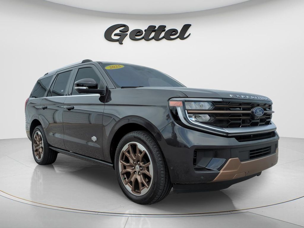 Used 2025 Ford Expedition King Ranch AWD/4WD image 3