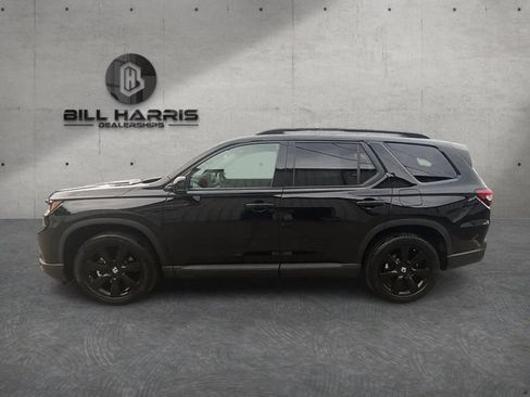 Used 2025 Honda Pilot Black Edition image 13