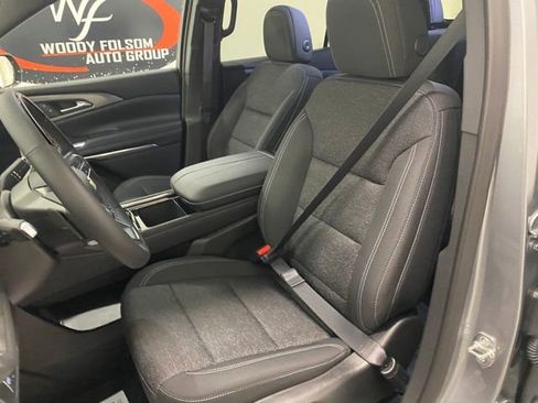 New 2025 Chevrolet Traverse LT w/ Enhanced Driving Package image 16