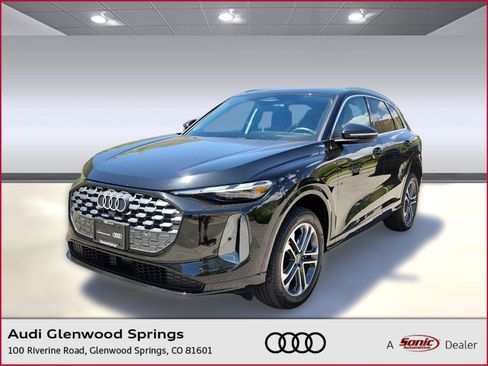 Used 2025 Audi Q5 Premium w/ Convenience Package AWD/4WD image 1