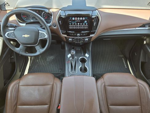 Used 2018 Chevrolet Traverse High Country AWD/4WD image 15