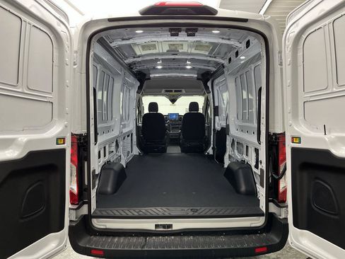 New 2026 Ford Transit 250 148 Medium Roof Extended AWD image 24