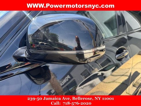 Used 2023 BMW X7 M60i w/ Executive Package AWD/4WD image 17