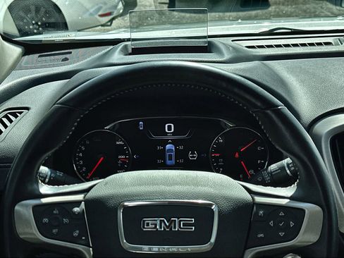 Used 2022 GMC Terrain Denali w/ Denali Premium Package image 24