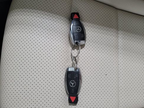 Used 2016 Mercedes-Benz C 300 4MATIC Sedan image 32