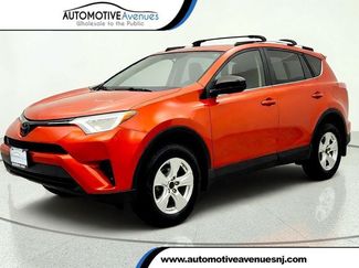 Used 2016 Toyota RAV4 LE FWD video 1
