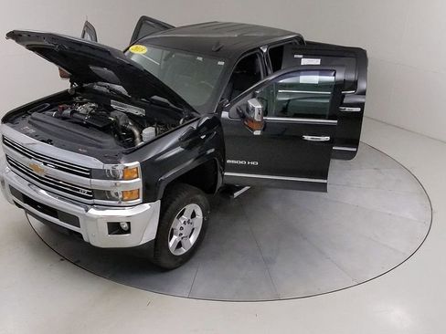 Used 2018 Chevrolet Silverado 2500 LTZ w/ Duramax Plus Package AWD/4WD image 44