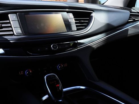 Used 2018 Buick Enclave Essence w/ Trailering Package FWD image 47