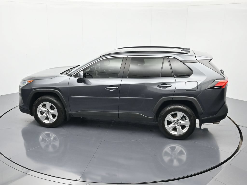 Used 2020 Toyota RAV4 XLE FWD image 34