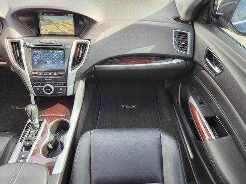 Used 2017 Acura TLX w/ Technology Package image 16