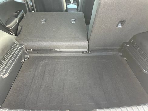 Used 2025 Kia Soul LX w/ LX Technology Package FWD image 15