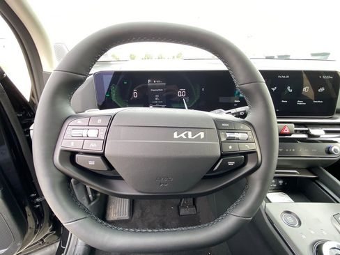 New 2026 Kia Sportage EX image 16