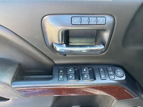 Used 2018 GMC Sierra 1500 SLT w/ Texas SLT Premium Package AWD/4WD image 15