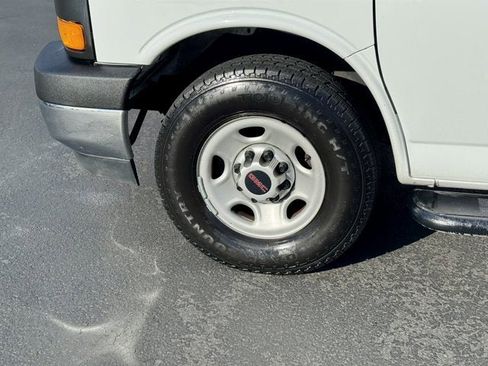 Used 2019 GMC Savana 2500 w/ Driver Convenience Package image 7