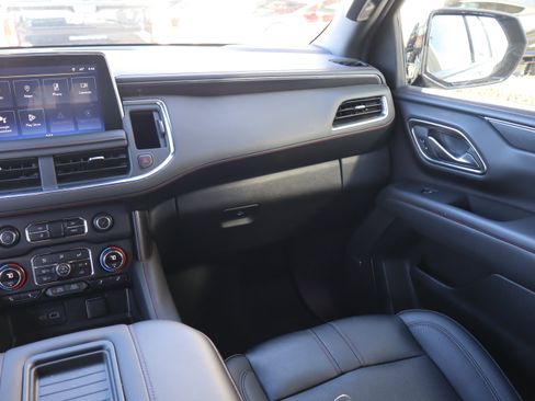 Certified 2024 Chevrolet Suburban RST w/ Luxury Package image 16