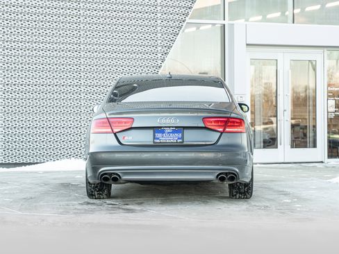 Used 2013 Audi S8 4.0T image 35
