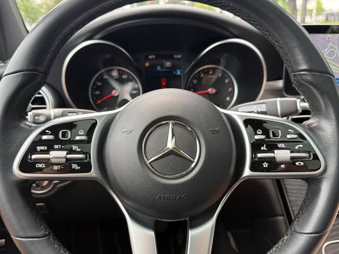 Used 2021 Mercedes-Benz GLC 300 4MATIC image 30