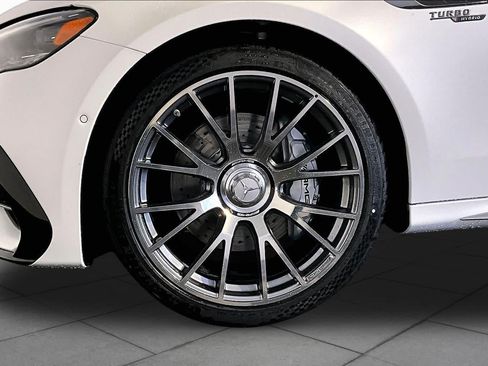 New 2026 Mercedes-Benz E 53 AMG e 4MATIC Wagon image 17
