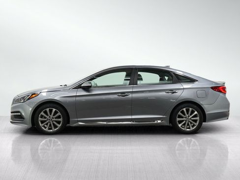 Used 2016 Hyundai Sonata Limited w/ Cargo Package FWD image 2