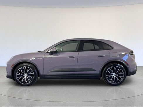 New 2026 Porsche Macan 4 Electric image 2