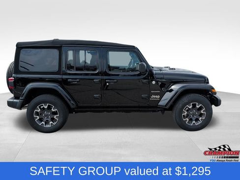 Used 2024 Jeep Wrangler Unlimited Sahara w/ Technology Group AWD/4WD image 6