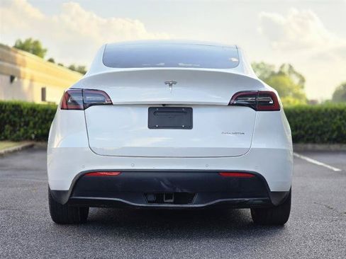 Used 2021 Tesla Model Y Long Range AWD/4WD image 6