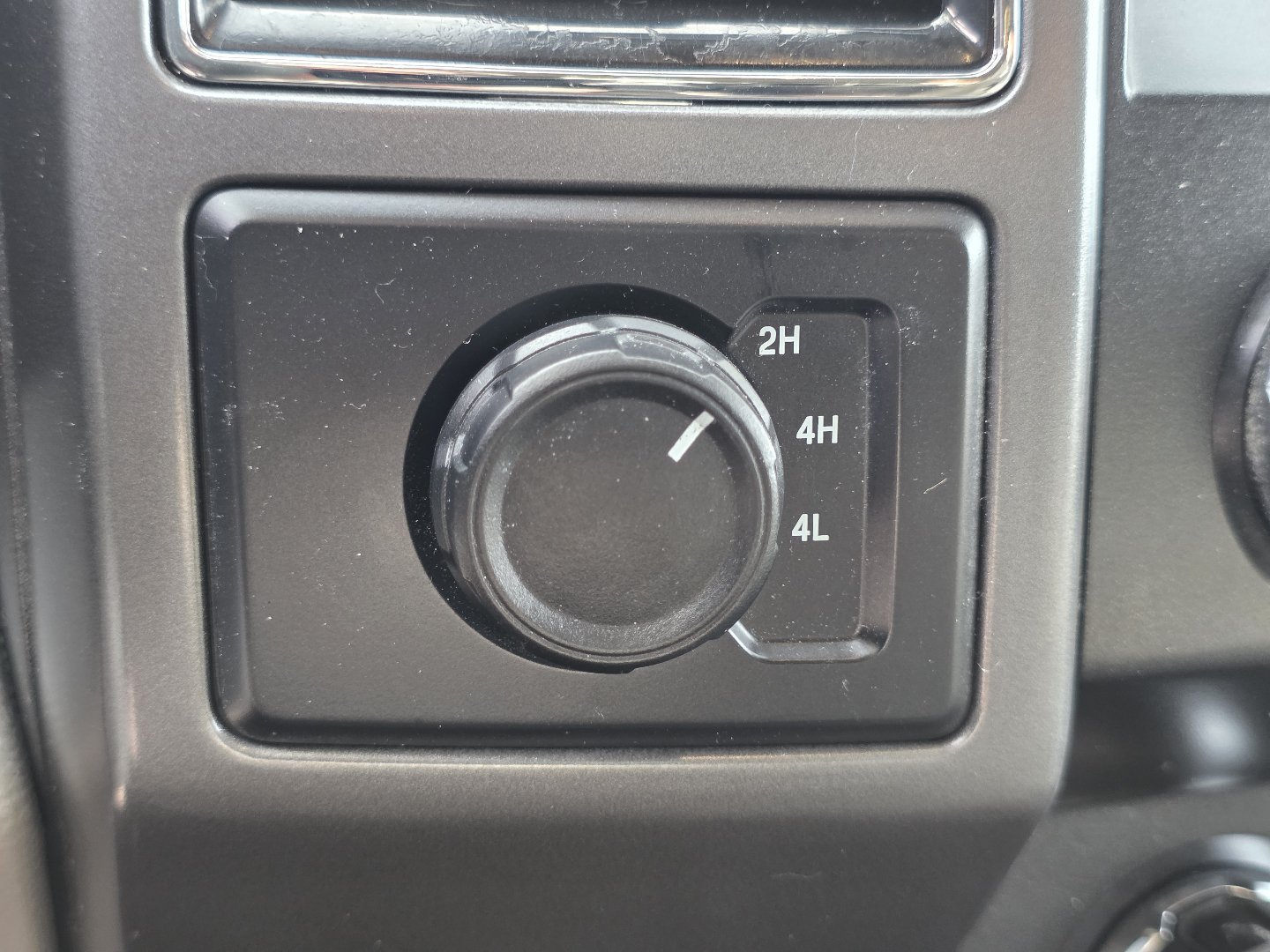 Used 2018 Ford F150 XLT AWD/4WD image 5