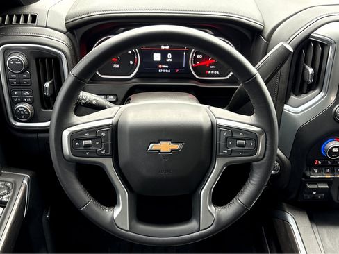 Used 2021 Chevrolet Silverado 2500 High Country w/ Technology Package image 13