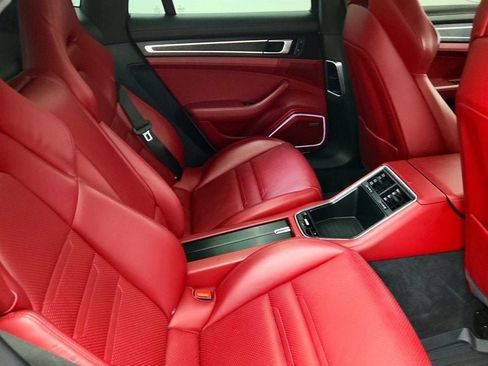Used 2019 Porsche Panamera GTS AWD/4WD image 24