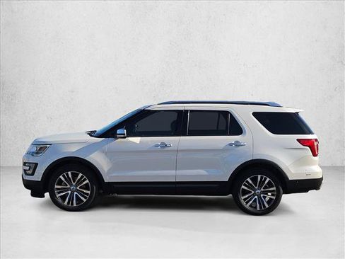Used 2017 Ford Explorer Platinum AWD/4WD image 9