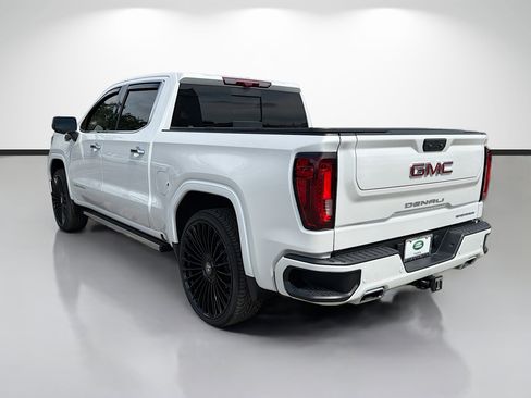 Used 2025 GMC Sierra 1500 Denali w/ Technology Package AWD/4WD image 3