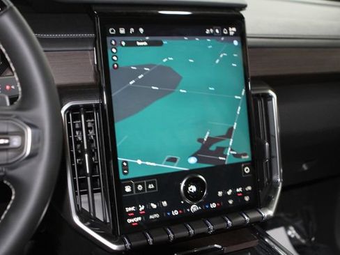 New 2026 GMC Acadia Denali w/ Super Cruise Package AWD/4WD image 22