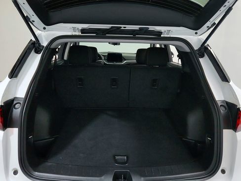 Used 2025 Chevrolet Blazer LT FWD image 25
