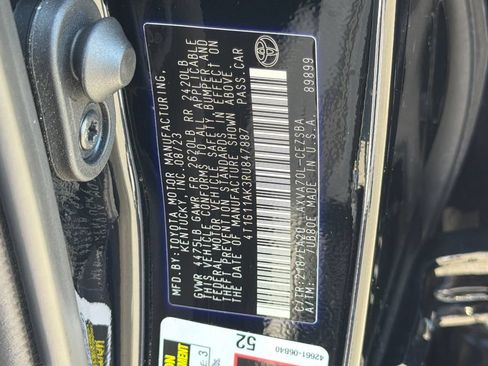 Used 2024 Toyota Camry SE FWD image 30