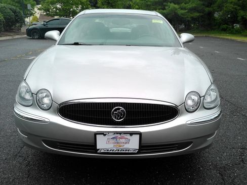Used 2007 Buick LaCrosse CXL w/ Chromed Appearance Package FWD image 3