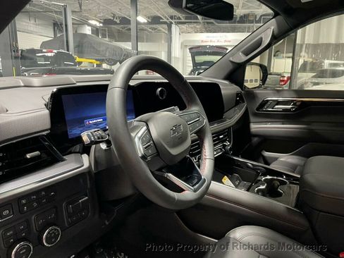 Used 2025 Chevrolet Tahoe RST w/ RST Capability Package image 12