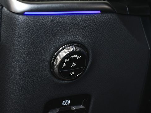 Used 2025 Mercedes-Benz GLC 63 AMG S image 24