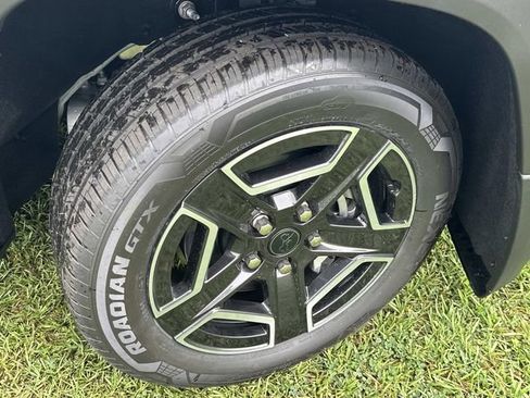 New 2026 Jeep Cherokee Limited AWD/4WD image 21