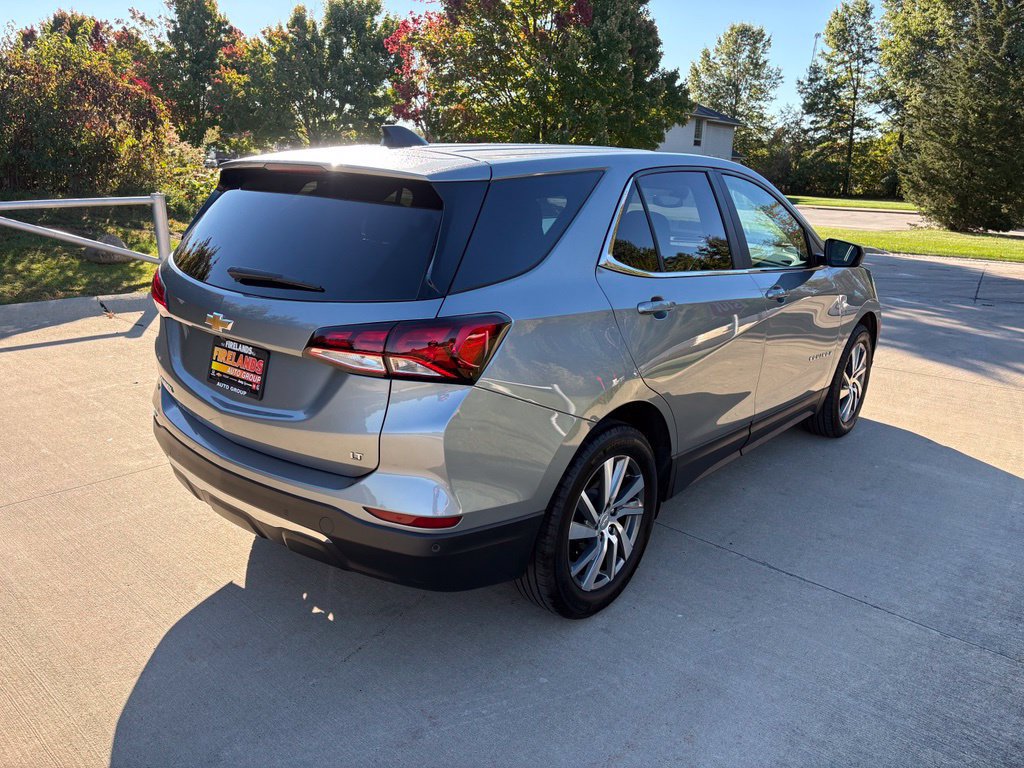 Used 2024 Chevrolet Equinox LT w/ LPO, Floor Liner Package FWD image 9