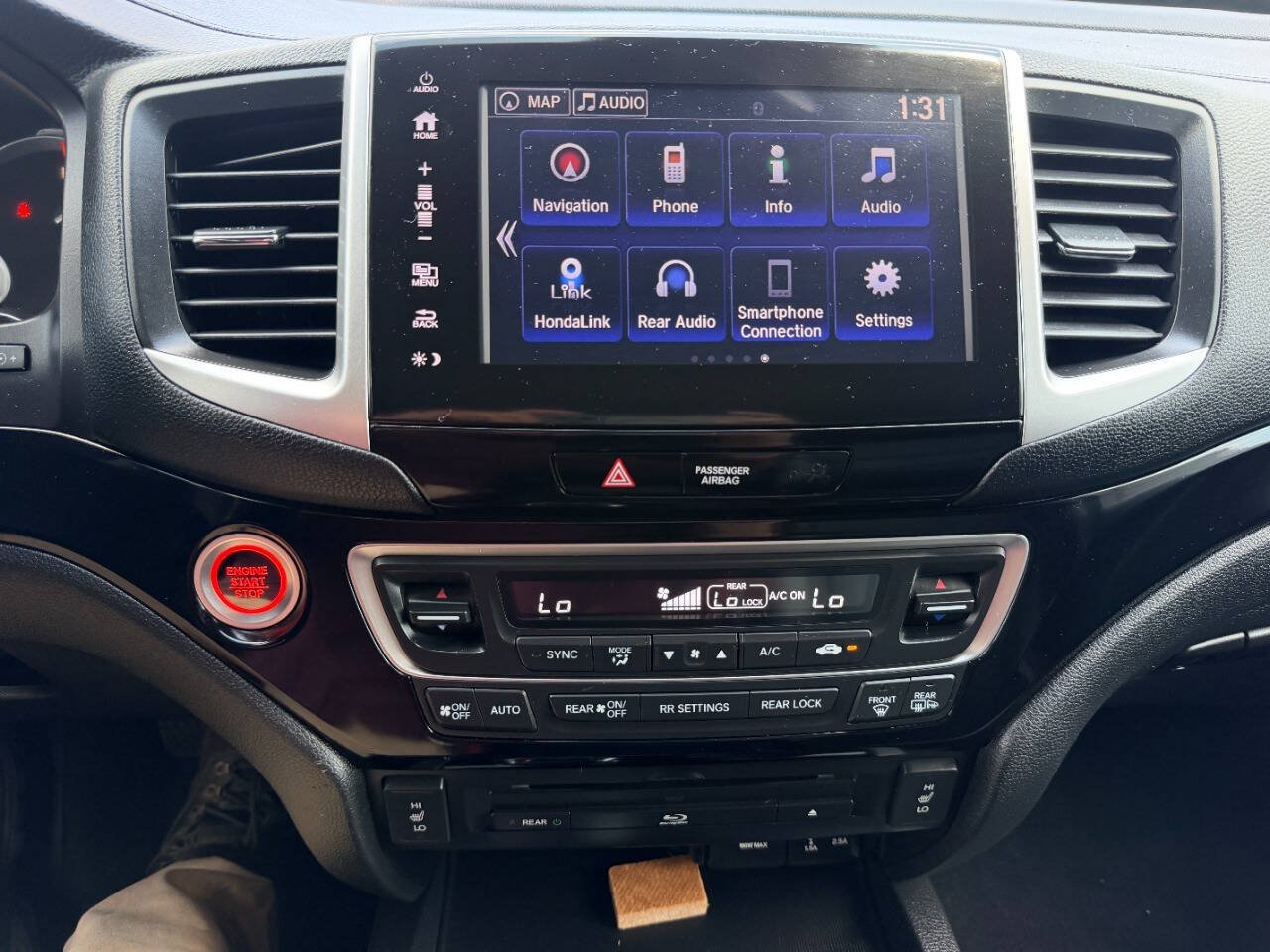 Used 2018 Honda Pilot Touring image 39