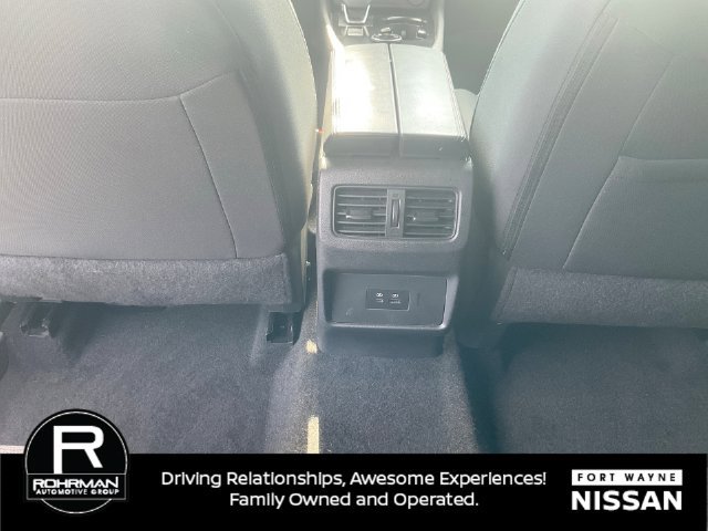 Certified 2023 Nissan Rogue SV AWD/4WD image 32