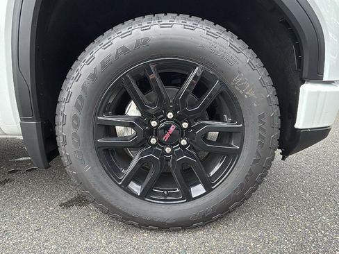New 2025 GMC Sierra 1500 Elevation w/ Preferred Package image 10