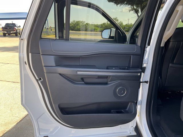 Used 2024 Ford Expedition Max XLT AWD/4WD image 13