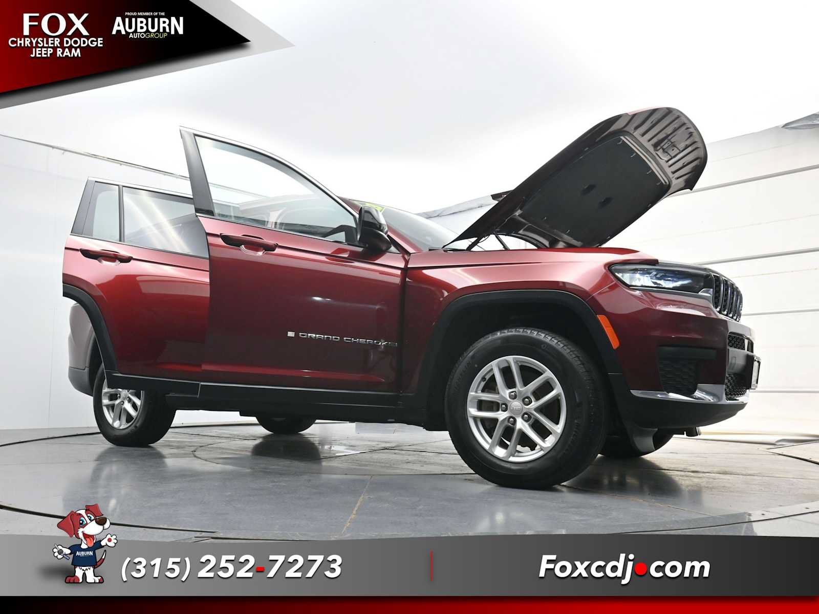 Used 2023 Jeep Grand Cherokee L Laredo w/ Luxury Tech Group I AWD/4WD image 36