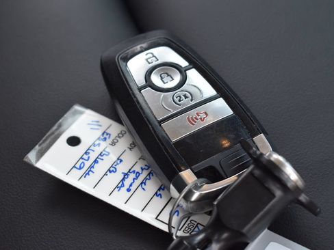 Certified 2025 Ford Bronco Sport Outer Banks w/ Outer Banks Tech Package+ AWD/4WD image 36