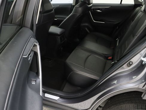 Certified 2022 Toyota RAV4 Limited FWD image 30