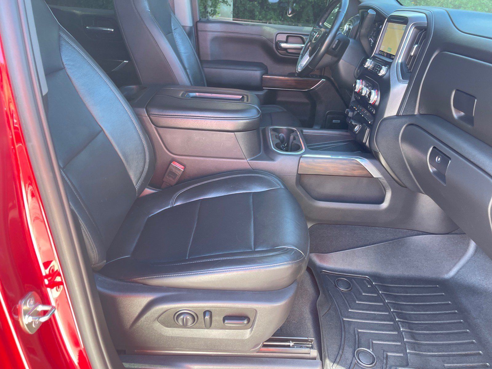 Used 2020 GMC Sierra 1500 SLT w/ SLT Convenience Package AWD/4WD image 19