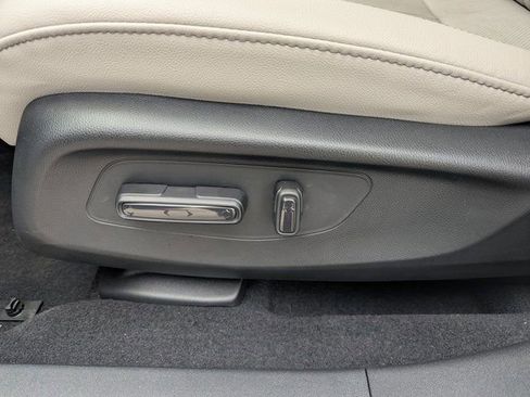 New 2026 Honda HR-V EX-L image 16