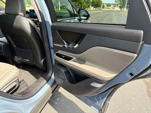 Used 2025 Lincoln Corsair AWD w/ Equipment Group 101A image 27